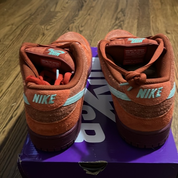 Men’s Nike SB Dunk Low - Picture 4 of 7